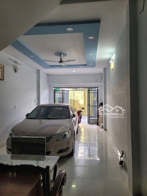 bán nhà tân phú ngay đầm sen 3 tầng 77m2 ngang 4.5m chỉ 7 tỷ 3