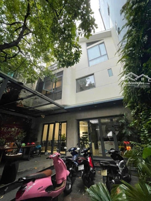 bán biệt thự vip khu sân bay tân bình 8,6x17m, 4 tầng mới đẹp thu nhập ổn định giá bán 26 tỷ