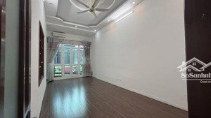 cho thuê nhà nguyễn ngọc vũ 43m2 x4t ô tô đỗ cửa