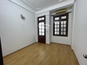 bán nhà cầu giấy, dt46m2, ngõ nông, gần ô tô, gần phố, kinh doanh dòng tiền.