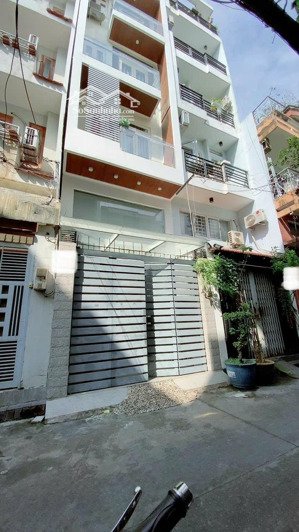 bán nhà ngay mặt đường nguyễn trọng tuyển, p1,tân bình. giá 3.580 tỷ/ 69m2. gần trường cđ đại việt