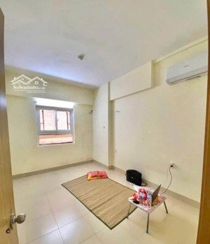 cho thuê chung cư xuân thuỷ diện tích: 35m2, căn 1pn - 1wc
có sẵn 1 máy lạnh