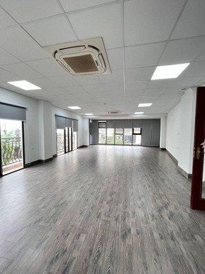 văn phòng 110m2 tại phố 37 tô vĩnh diện - thanh xuân giá 15tr/tháng nhận mọi mô hình