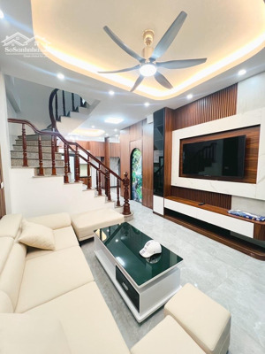 e trai nhờ bán hộ nhà lĩnh nam hoàng mai 34.5m2, giá nhỉnh 7,x tỷ