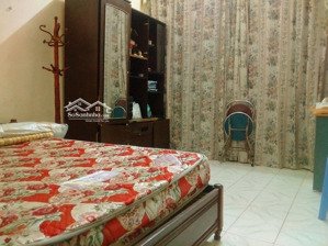 chính chủ cho thuê nhà 3,5 tầng ngõ 242 đường láng