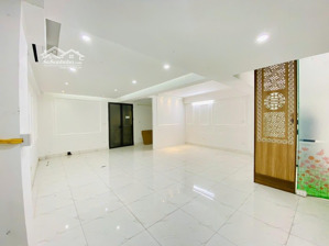 chính chủ cần cho thuê mặt bằng tầng lửng tại phố mễ trì hạ - nam từ liêm giá chỉ hơn 10tr/tháng