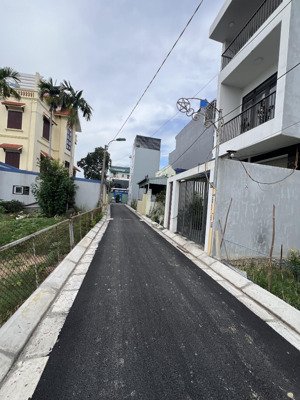 lô đất đẹp hạ đoạn 3 dt 147,3 - mt 9m - tây bắc - vuông đét - 32tr/m