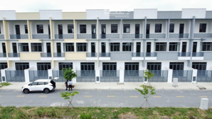 nhà phố trong kcn phước đông 1,2tỷ/căn chiết khấu 30tr+cơ hội trúng xe ô tô mazda, sổ sẵn từng căn