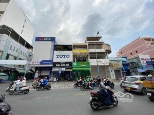 cho thuê nguyên căn mặt tiền 251 tô hiến thành gần bigc. dt: 4,5m x 20m, 3 lầu..lh: 0.0901 38 30 38