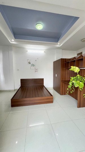 phòng ban công mới full nội thất cao cấp, giá tốt 4tr3 hơn 40m2