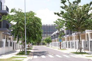 bán nhà phố 5.5m x 20m, phoneix central 3 mặt sông giá giá chỉ từ 8.2 tỷ
