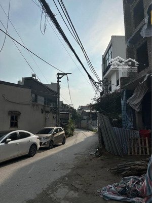 cần bán tòa nhà đẹp hoa hậu đường ô tô tránh tổ 15 thạch bàn long biên hà nội