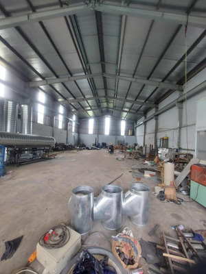 cho thuê kho, xưởng 500m2 giá 40 triệu/th, đường xe công 40f lê trọng tấn