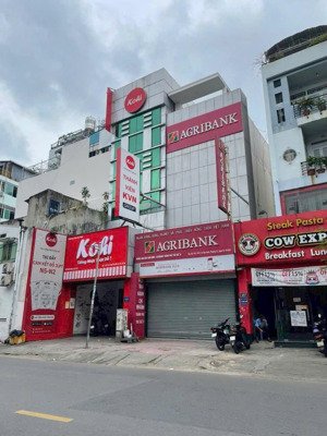 cần cho thuê nhà 451 sư vạn hạnh nhà gần hết hđ. dt: 4,5 x 20m, 4 lầu. lh 0.0901 38 30 38 trường