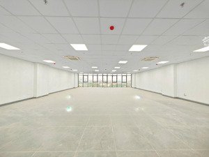 cho thuê văn phòng 100m2 tại imperia garden đã chia sẵn phòng full mặt thoáng view kính giá 19tr