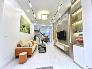 Bán Nhà Ngọc Hồi - DT 35m , Giá Nhỉnh 4tỷ ,oto đỗ cửa , Ngõ thông