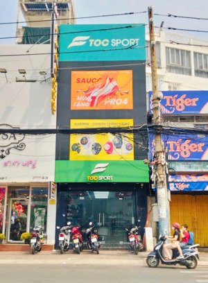 cho thuê nhà 1 trệt 2 lầu mặt tiền cách mạng tháng tám quận 3, giá siêu tốt, vào kinh doanh ngay
