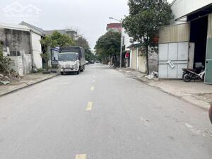 Cần bán 110m2 đất mặt phố Chính Trung - KĐT 31ha Trâu Quỳ. Đường rộng 15m, kinh doanh sầm uất