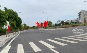 bán gấp lô đất đấu giá cự khối 65m giá tốt