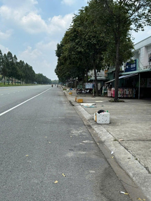 bán nhanh 2 dãy trọ đang cho thuê gần trung tâm hành chính bàu bàng