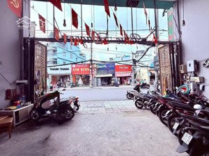 mặt tiền khủng kinh doanh sầm uất doanh thu 60tr/tháng