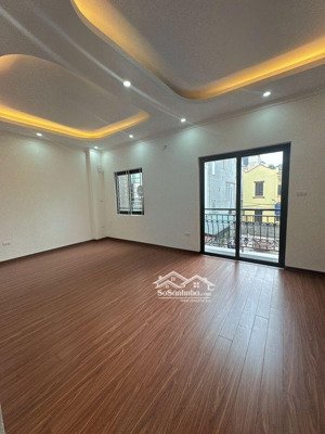 nhà mới 5 tầng p thượng thanh dt 52m2 tượng lai ra mặt đường to vỉa hè