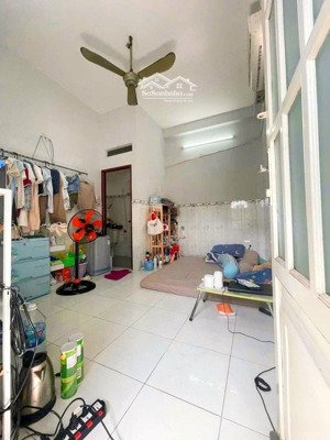 siêu phẩm tân bình hẻm 1 sẹc 74m2, 10 phòng dòng tiền 40 triệu/tháng, giá chỉ 9.9 tỷ!