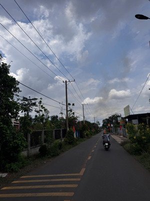 bán đất khu dân cư gần chợ xuân lữ , núi chứa chan xuân lộc đồng nai