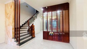 nhà phố view hồ lakeview city nhà đã hoàn thiện giá 30tr/th nội thất đẹp. lh 