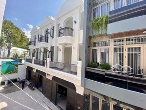 bán nhà đẹp gia chủ xây tâm huyết trương công định p.7 tp.vt giá 8,99 tỷ còn tl