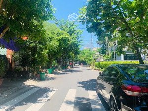 cần bán nhà c4 đối diện công viên .trần kim bảng, khuê trung cẩm lệ