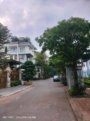 biệt thự siêu đẹp, hiện đại, full đồ cao cấp, 500m2 sàn khu đt việt hưng, long biên hà nội