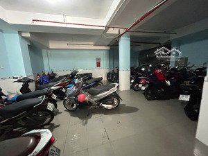 bán tòa nhà chdv 6 tầng 601/.. /.. cách mạng tháng tám, q. 10 - dòng tiền khủng thu nhập ổn định