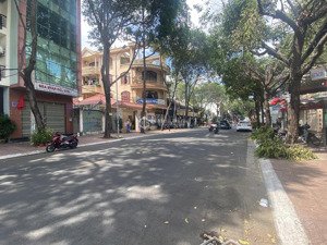 bán đất mặt tiền ngô đức kế, phường 7 - diện tích 5mx26m (135m2 full tc), giá bán 15 tỷ