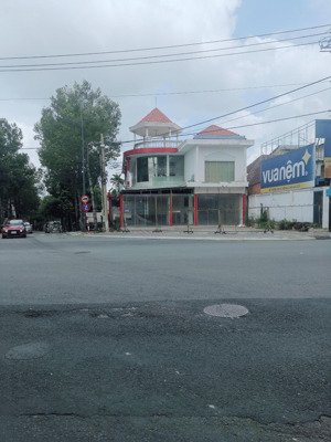 mbkd căn góc 20x32 quá đẹp ngay ngã 6 tdm
