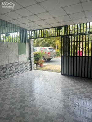 Nhà 125m² có sân đậu ô tô Khu Hoàng Hảo