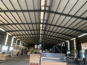 cho thuê nhà xưởng mới đẹp 2.700m2 , khu vực bình tân , giá thuê : 165tr/tháng, pccc tự động