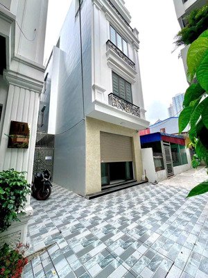 cần bán nhà lô góc 4 tầng thiên lôi aeon vĩnh niệm, lê chân. diện tích ~42m2 ngang 4.4m