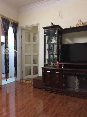 cho thuê nhà 11a tập thể đại học thủy lợi cạnh sân bóng thủy lợi
