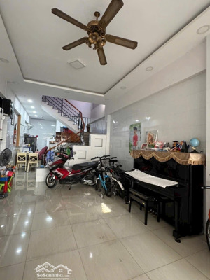 bán gấp nhà 2 tầng 4x15m, giá chỉ 7.7 tỷ, mặt tiền hẻm xe hơi đường số 1 lý phục man quận 7