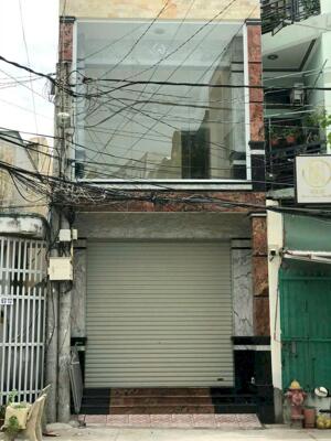 Nhà mặt tiền vị trí đắc địa ngay trung tâm