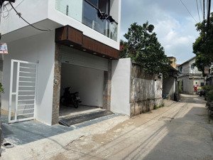 mở bán căn nhà xây mới x 5 tầng tại phố thạch bàn, dt 30,1m2 - mt 4,1m