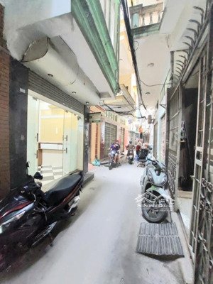 bán nhà lò đúc - nguyễn cao, lô góc ngõ thông. dân xây kcbt, sổ riêng, nhỉnh 5 tỷ