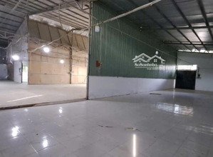 thuê kho xưởng quận 7 dt 700m xe cont tận cửa, không cấm giờ.