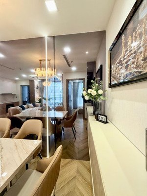 vinhomes view sông, tầng cao, nhà mới tinh, 3pn giá tốt nhất 