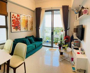 kẹt tiền cần bán nhanh căn hộ tại cộng hoà garden giá 3.7 tỷ. liên hệ em: 