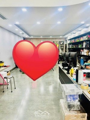 chủ nhiệt bán nhà. hạ 3 tỷ. mặt tiền bàu cát tân bình 100m2 4 tầng. 19 tỷ.