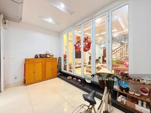 bán nhà dân xây 72m2 phố lạch tray gần sân vận động