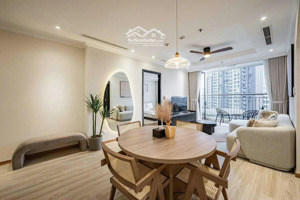 cần cho thuê gấp căn hộ oriental 78m2. giá 12.5 tr/tháng. xem nhà: k. vân