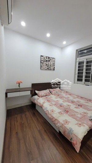 chính chủ cho thuê ccmn 35m2 1pn phố thượng đinh ,đối diện roay city ,giá 6tr